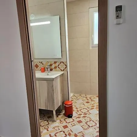 Maison En Provence Avec Piscine *